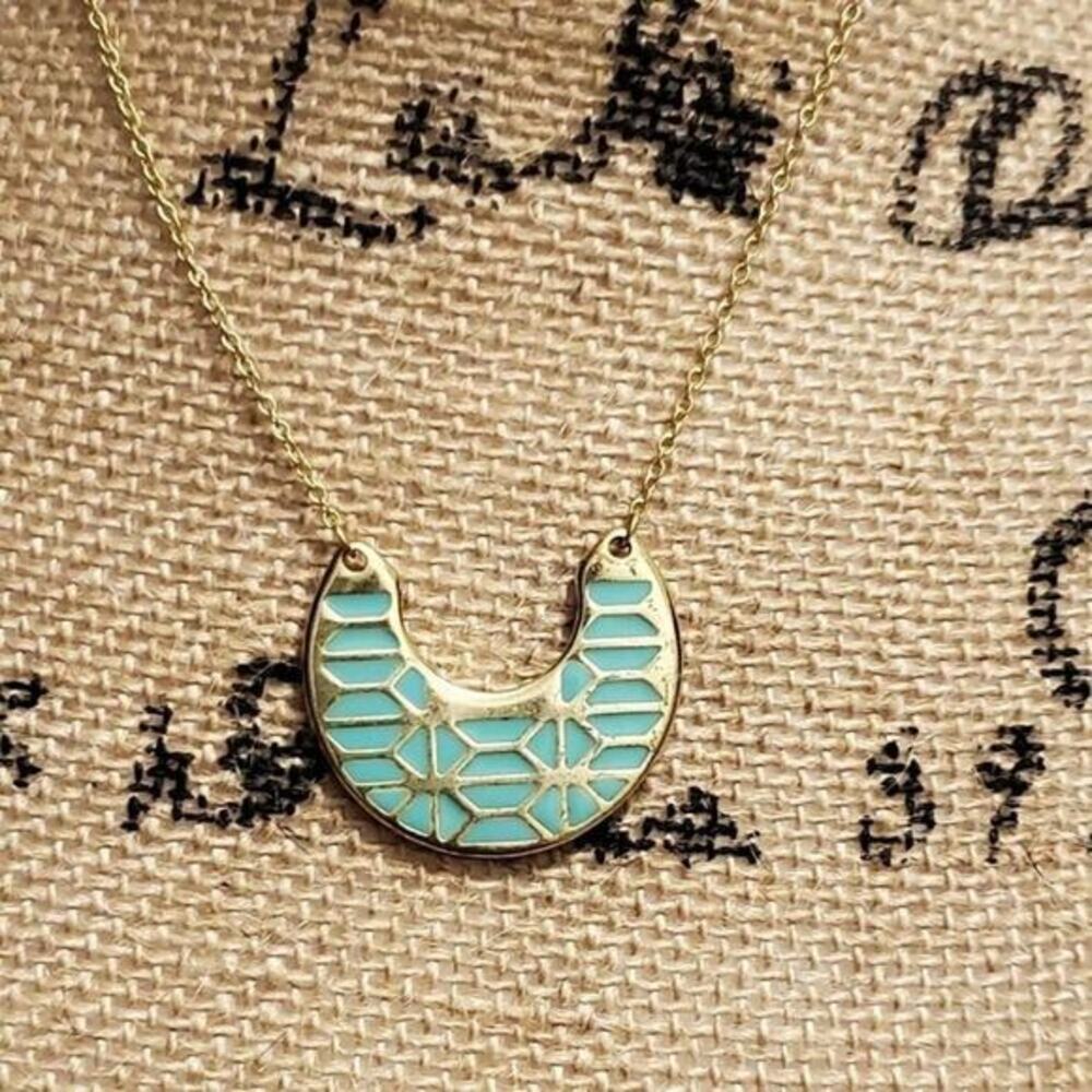 STELLA Dot‎ turquoise white breezeblock necklace